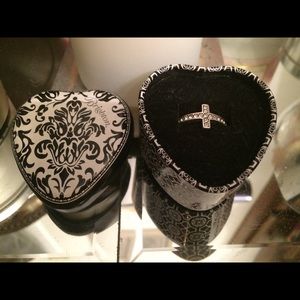 🌠𝐁𝐑𝐈𝐆𝐇𝐓𝐎𝐍 ‘Starry Night’ CZ/Silver ring